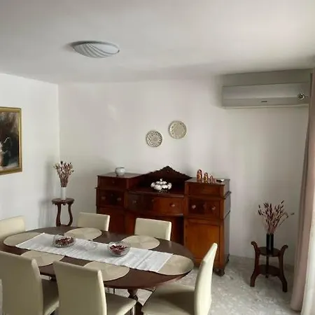 Appartamento Spacious 3 Bedroom In The Heart Of St Julians San Giuliano