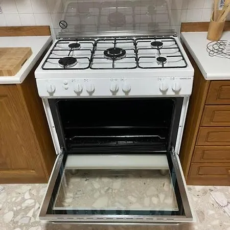 Spacious 3 Bedroom In The Heart Of St Julians * San Giuliano