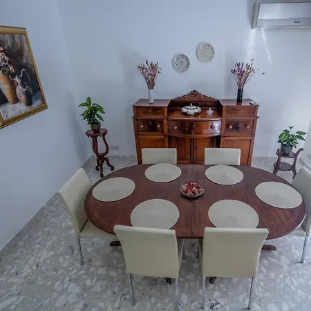 Appartamento Spacious 3 Bedroom In The Heart Of St Julians