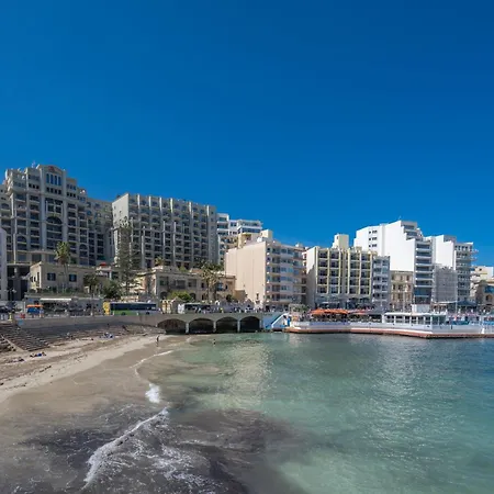 Appartamento Spacious 3 Bedroom In The Heart Of St Julians