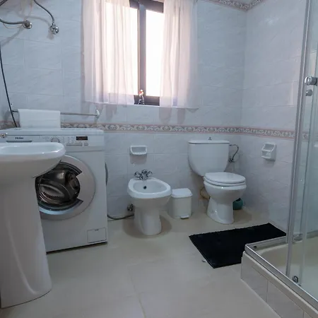 Appartamento Spacious 3 Bedroom In The Heart Of St Julians