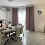 Spacious 3 Bedroom In The Heart Of St Julians 아파트 Saint Julian's