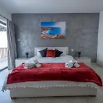 Spacious 3 Bedroom In The Heart Of St Julians Apartment