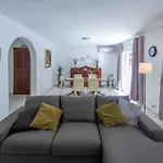 Spacious 3 Bedroom In The Heart Of St Julians Apartment