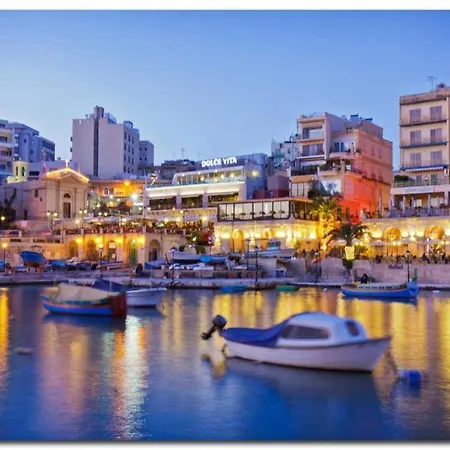 Spacious 3 Bedroom In The Heart Of St Julians דירה Saint Julian's