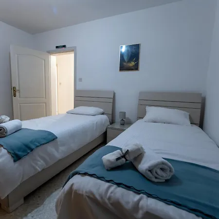 Spacious 3 Bedroom In The Heart Of St Julians דירה