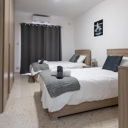 Spacious 3 Bedroom In The Heart Of St Julians * Saint Julian's