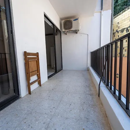 Apartament Spacious 3 Bedroom In The Heart Of St Julians St. Julian's