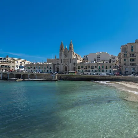 Spacious 3 Bedroom In The Heart Of St Julians *