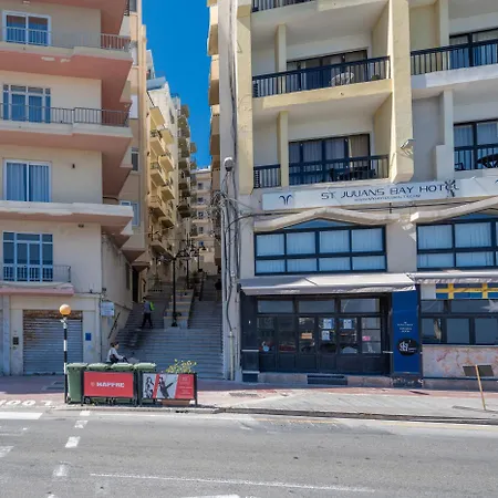 Spacious 3 Bedroom In The Heart Of St Julians דירה Saint Julian's