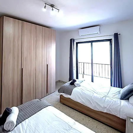 Spacious 3 Bedroom In The Heart Of St Julians * Saint Julian's
