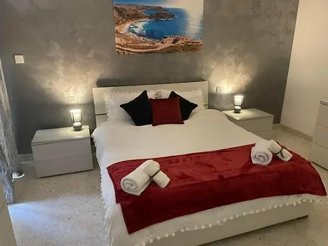 Spacious 3 Bedroom In The Heart Of St Julians 아파트 Saint Julian's