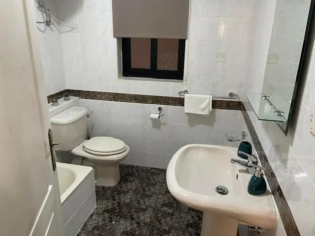 아파트 Spacious 3 Bedroom In The Heart Of St Julians