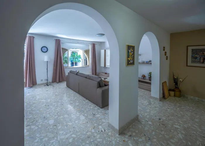 Spacious 3 Bedroom In The Heart Of St Julians 아파트 *