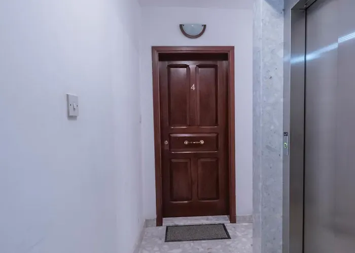 아파트 Spacious 3 Bedroom In The Heart Of St Julians Saint Julian's