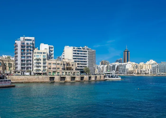 Spacious 3 Bedroom In The Heart Of St Julians 아파트 Saint Julian's