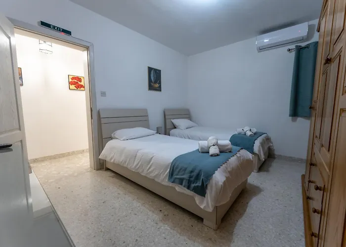 아파트 Spacious 3 Bedroom In The Heart Of St Julians Saint Julian's