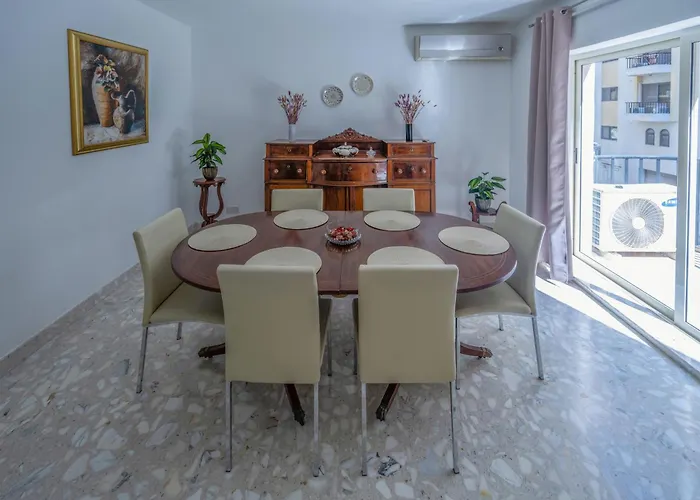 Spacious 3 Bedroom In The Heart Of St Julians Saint Julian's