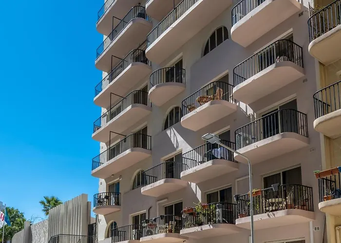 Spacious 3 Bedroom In The Heart Of St Julians Saint Julian's