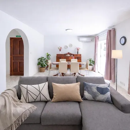 Spacious 3 Bedroom In The Heart Of St Julians Saint Julian's